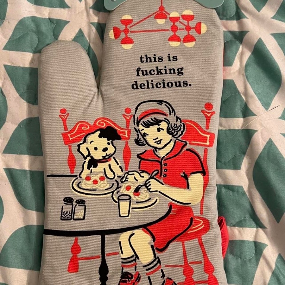 Blue Q Oven Mitt  - Hysterical - Great Hostess gift